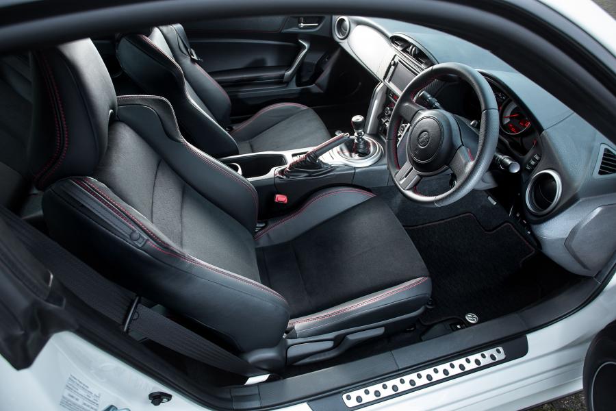  Toyota GT 86 Aero 2014 года  (фото 4 из 13)
